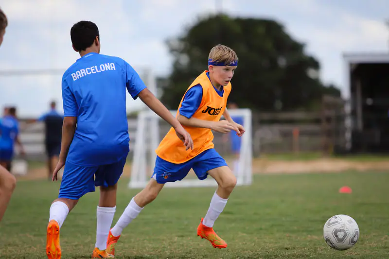 Players contesting the ball in a training game